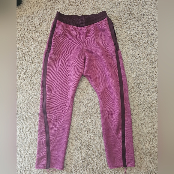 Nike Women's Maroon/Purple ThermaFit ADV Track Joggers Size M - Picture 9 of 9